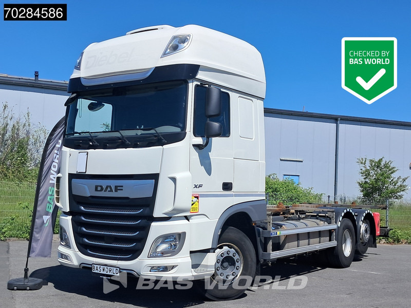 DAF XF 480 6X2 SSC Retarder 2x Tanks Lif+Lenkachse Standklima LED ACC - Camião transportador de contêineres/ Caixa móvel: foto 1 DAF XF 480 6X2 SSC Retarder 2x Tanks Lif+Lenkachse Standklima LED ACC - Camião transportador de contêineres/ Caixa móvel: foto 1