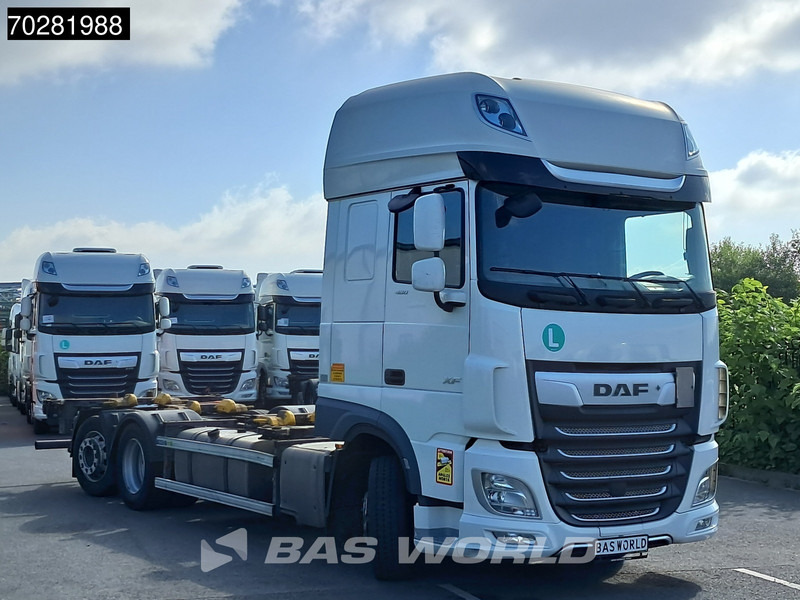 DAF XF 480 6X2 SSC Retarder 2x Tanks Lift+Lenkachse ACC LED - Camião transportador de contêineres/ Caixa móvel: foto 3 DAF XF 480 6X2 SSC Retarder 2x Tanks Lift+Lenkachse ACC LED - Camião transportador de contêineres/ Caixa móvel: foto 3