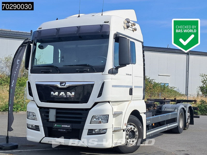 MAN TGX 26.460 6X2 BDF Liftaxle Automatic Retarder ACC Euro 6 - Camião transportador de contêineres/ Caixa móvel: foto 1 MAN TGX 26.460 6X2 BDF Liftaxle Automatic Retarder ACC Euro 6 - Camião transportador de contêineres/ Caixa móvel: foto 1