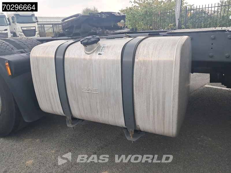 Tractor DAF XF 480 4X2 SSC Retarder 2xTanks ACC Standklima Euro 6: foto 11 Tractor DAF XF 480 4X2 SSC Retarder 2xTanks ACC Standklima Euro 6: foto 11