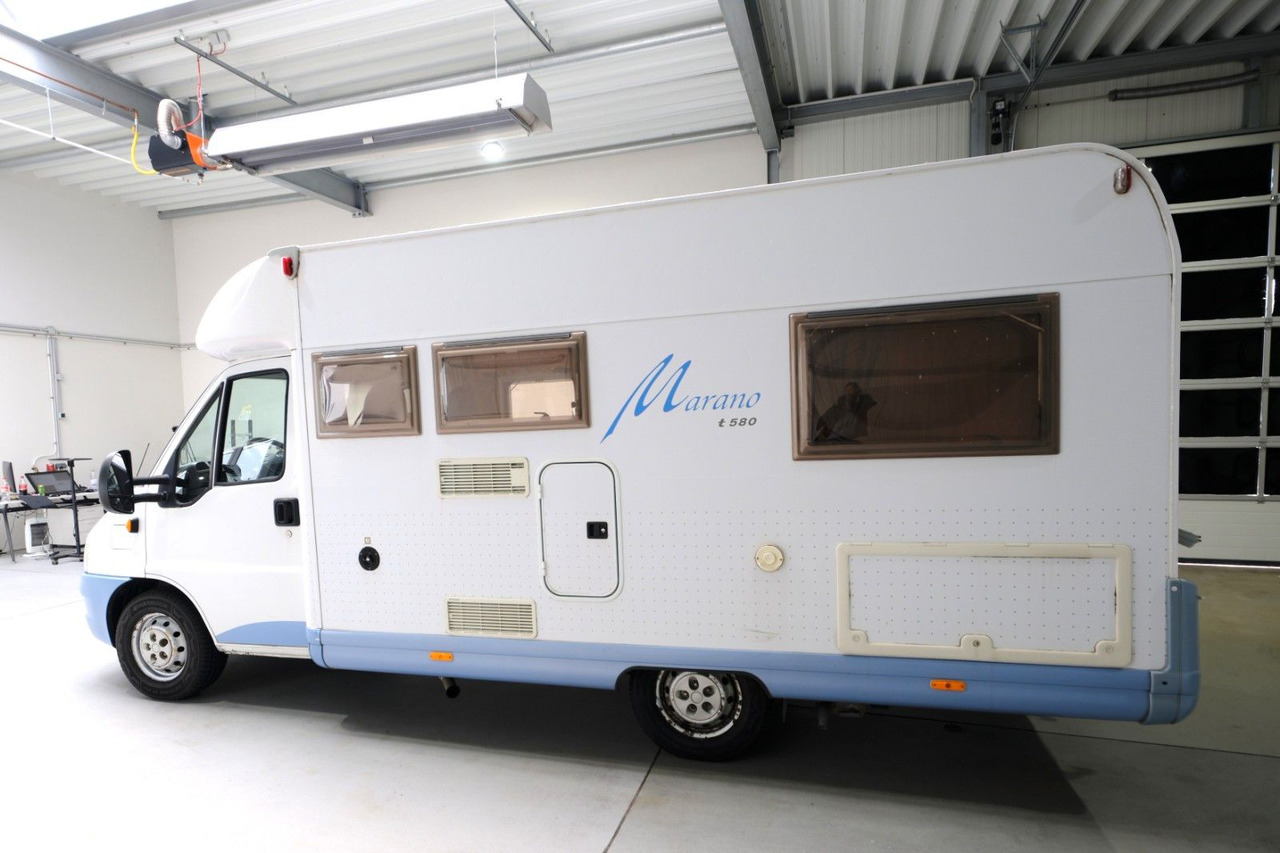 Bürstner Marano T 580/Festbett/Klimaanlage/sep.Dusche - Autocaravana perfilada: foto 3 Bürstner Marano T 580/Festbett/Klimaanlage/sep.Dusche - Autocaravana perfilada: foto 3