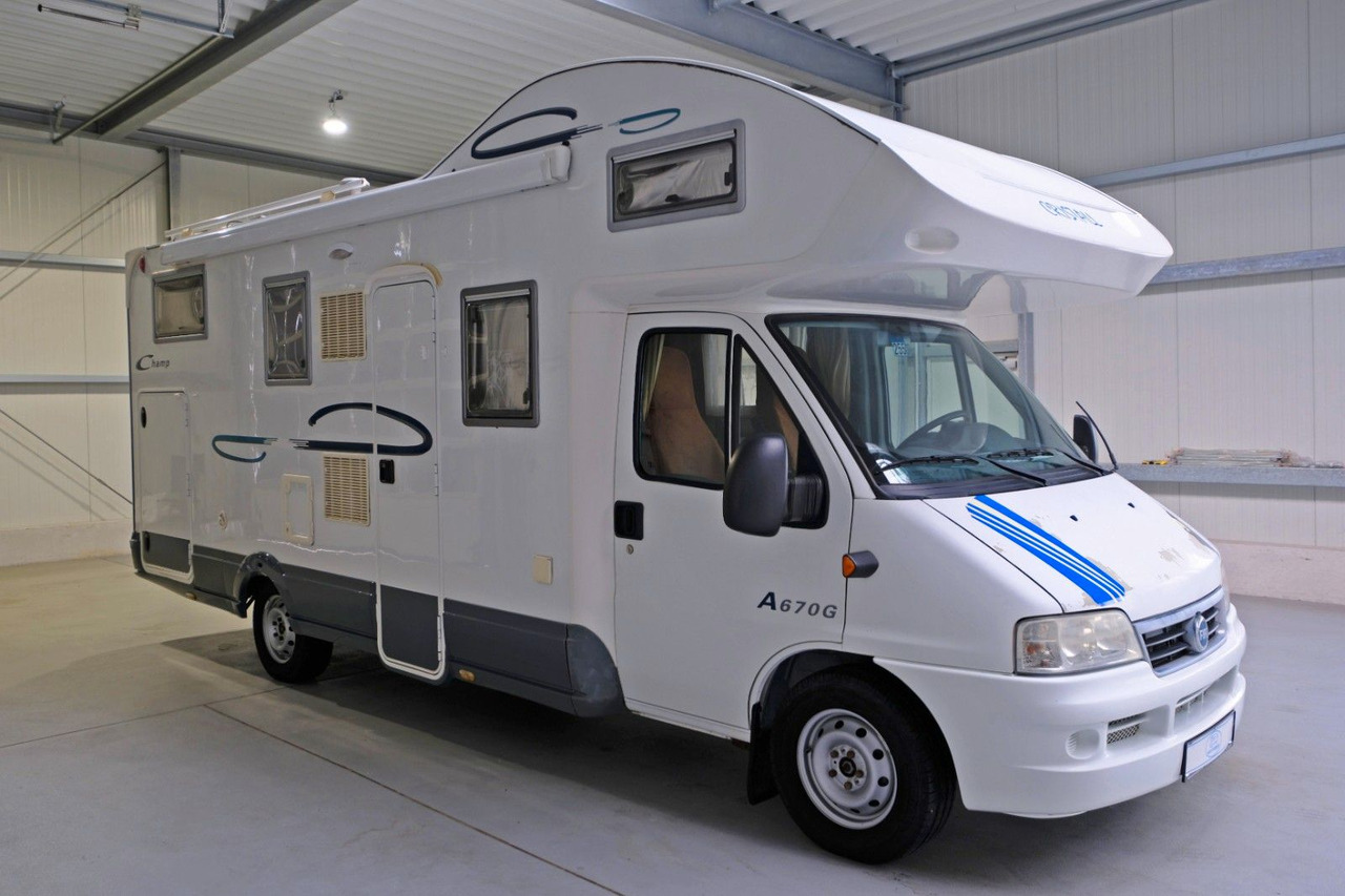 Cristall A 670 G/Automatik/Festbett/Garage/Solar/Markise - Autocaravana capucine: foto 1 Cristall A 670 G/Automatik/Festbett/Garage/Solar/Markise - Autocaravana capucine: foto 1