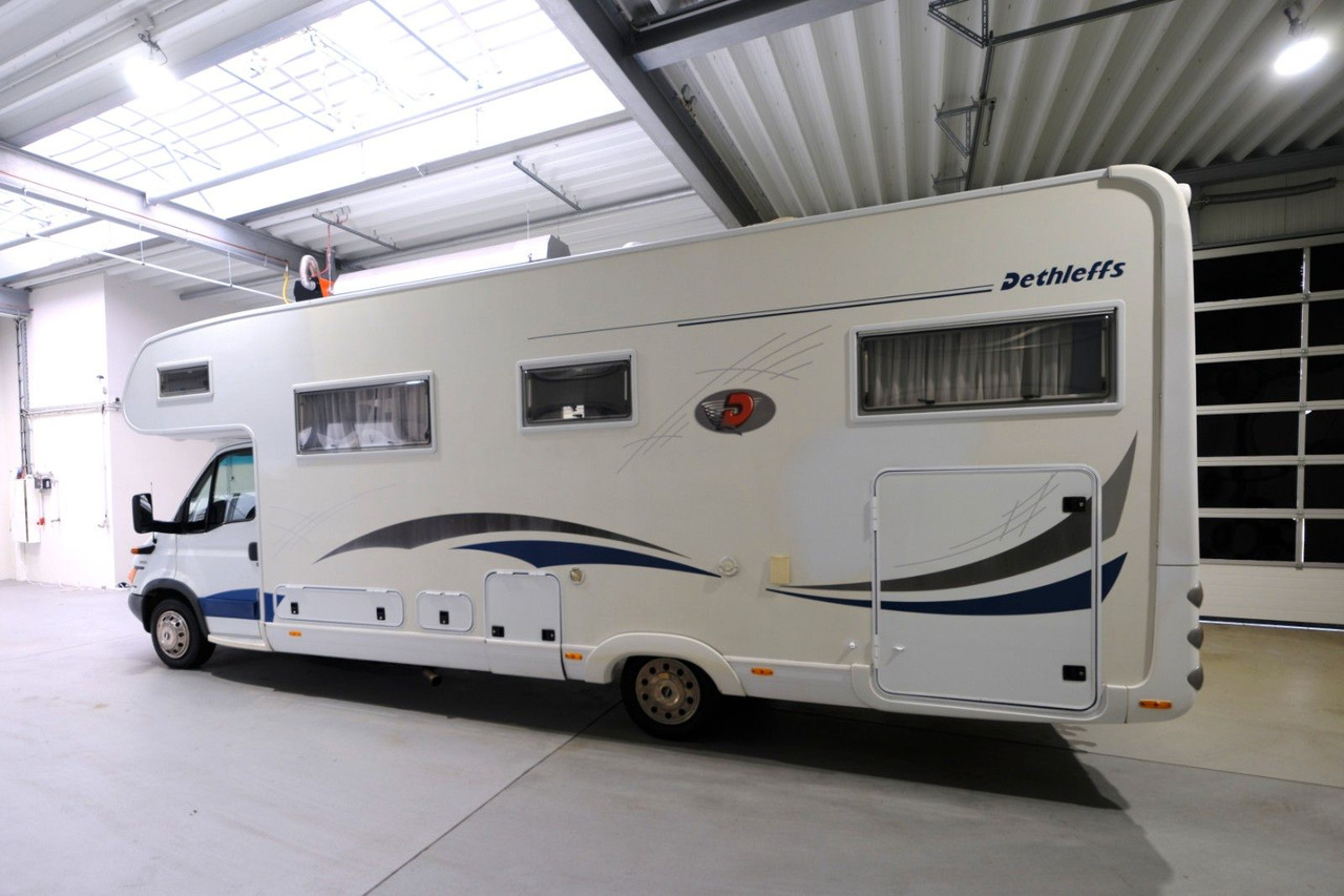 Dethleffs Globetrotter A 8000 XXL/Festbett/Garage/Solar - Autocaravana capucine: foto 3 Dethleffs Globetrotter A 8000 XXL/Festbett/Garage/Solar - Autocaravana capucine: foto 3