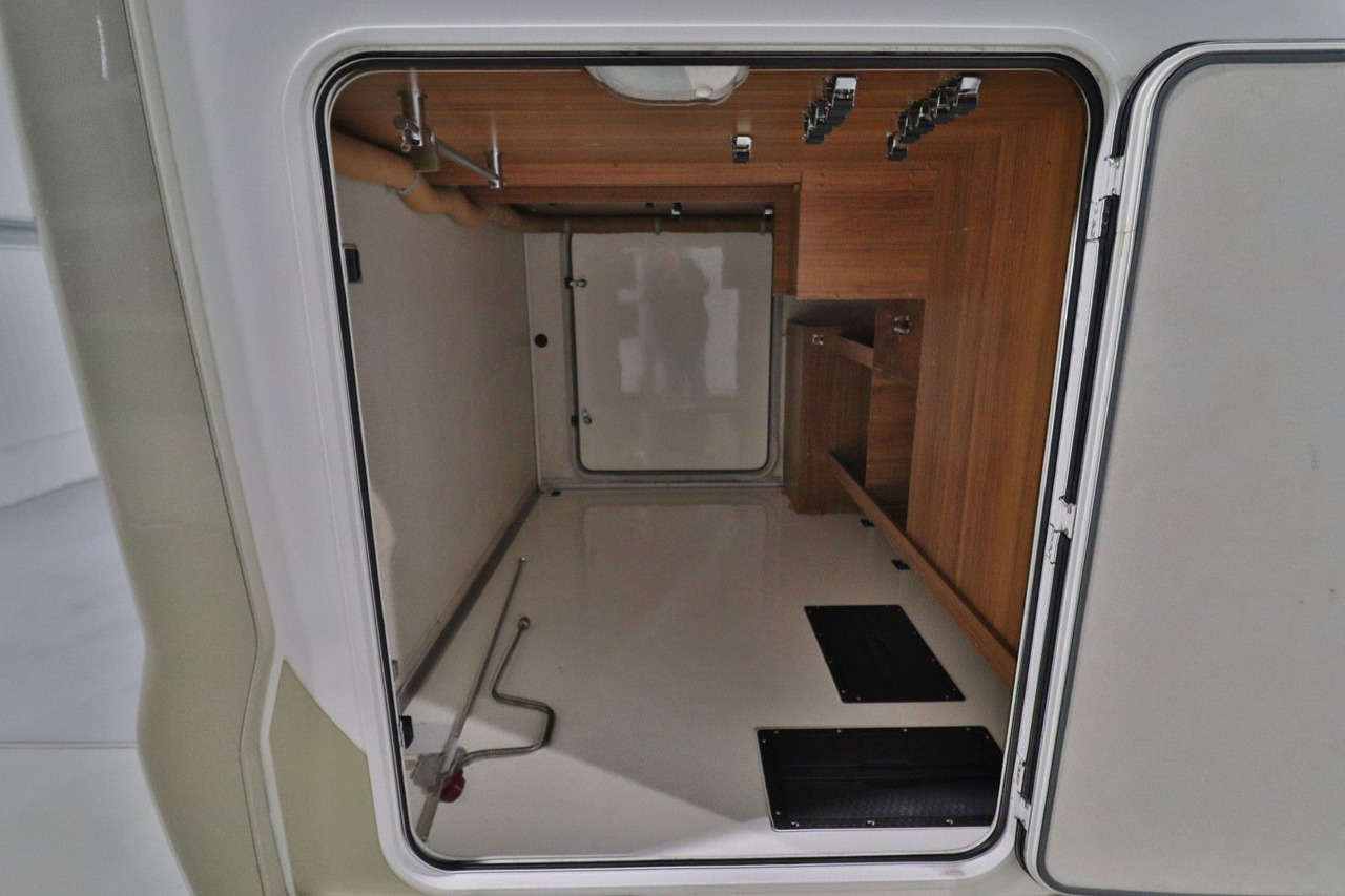 Eura Mobil T 700 EB/Einzelbetten/Garage/Klima/Solar - Autocaravana perfilada: foto 5 Eura Mobil T 700 EB/Einzelbetten/Garage/Klima/Solar - Autocaravana perfilada: foto 5
