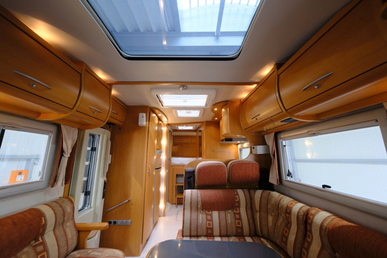 Frankia T 740 BD/Festbett/Garage/Klima/Solar/158 PS - Autocaravana perfilada: foto 5 Frankia T 740 BD/Festbett/Garage/Klima/Solar/158 PS - Autocaravana perfilada: foto 5