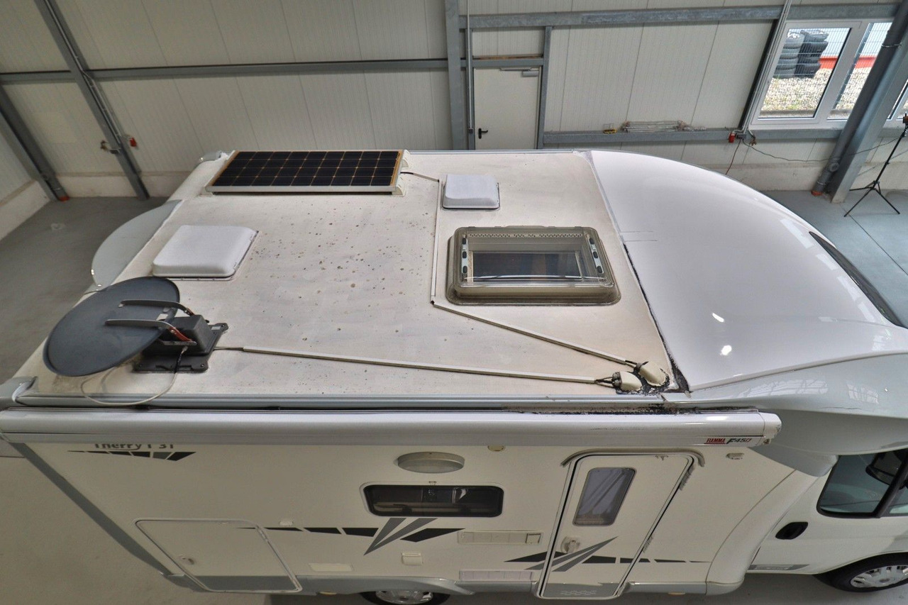 GiottiLine Therry T 31/Festbett/Garage/Klima/Solar/Markise - Autocaravana perfilada: foto 4 GiottiLine Therry T 31/Festbett/Garage/Klima/Solar/Markise - Autocaravana perfilada: foto 4