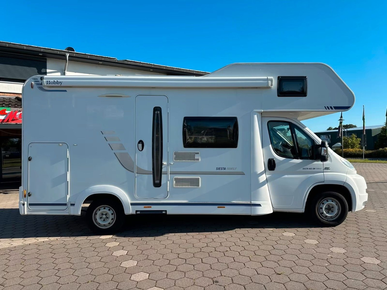 Hobby Siesta Family A 65 GM/Etagenbetten/Garage/Klima - Autocaravana capucine: foto 3 Hobby Siesta Family A 65 GM/Etagenbetten/Garage/Klima - Autocaravana capucine: foto 3