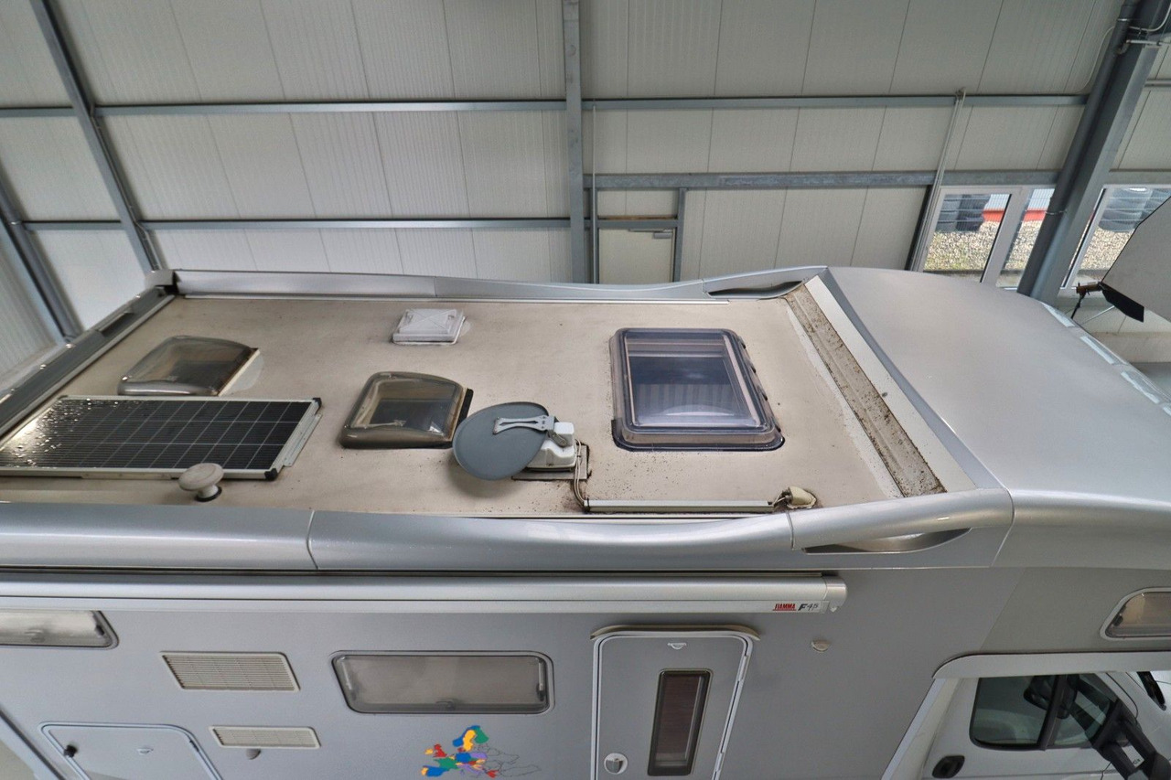 Karmann Ontario 670 VB / Etagenbetten / Solar / Markise - Autocaravana capucine: foto 4 Karmann Ontario 670 VB / Etagenbetten / Solar / Markise - Autocaravana capucine: foto 4