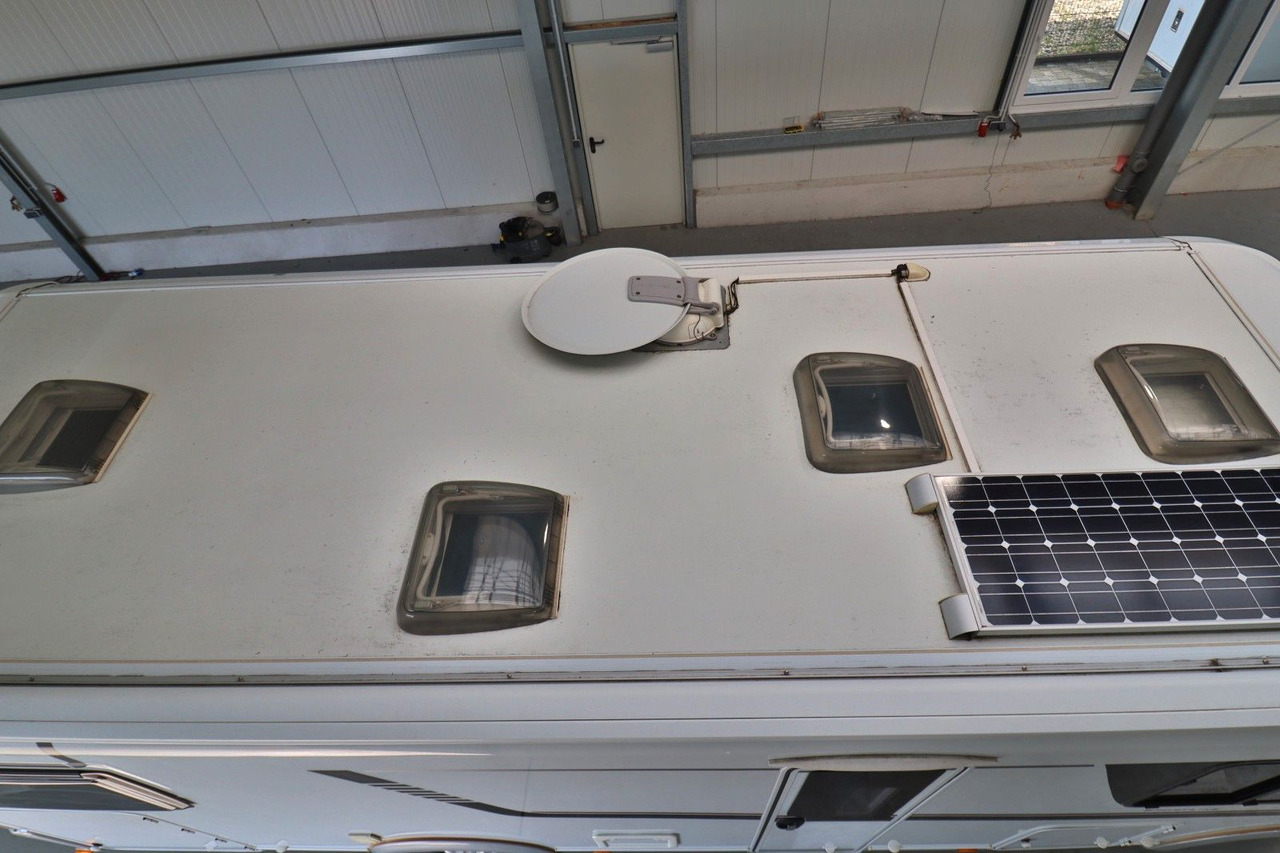 LMC Explorer I 675 G SportLine/Einzelbetten+Hubbett LMC Explorer I 675 G SportLine/Einzelbetten+Hubbett - Autocaravana integral: foto 5 LMC Explorer I 675 G SportLine/Einzelbetten+Hubbett LMC Explorer I 675 G SportLine/Einzelbetten+Hubbett - Autocaravana integral: foto 5