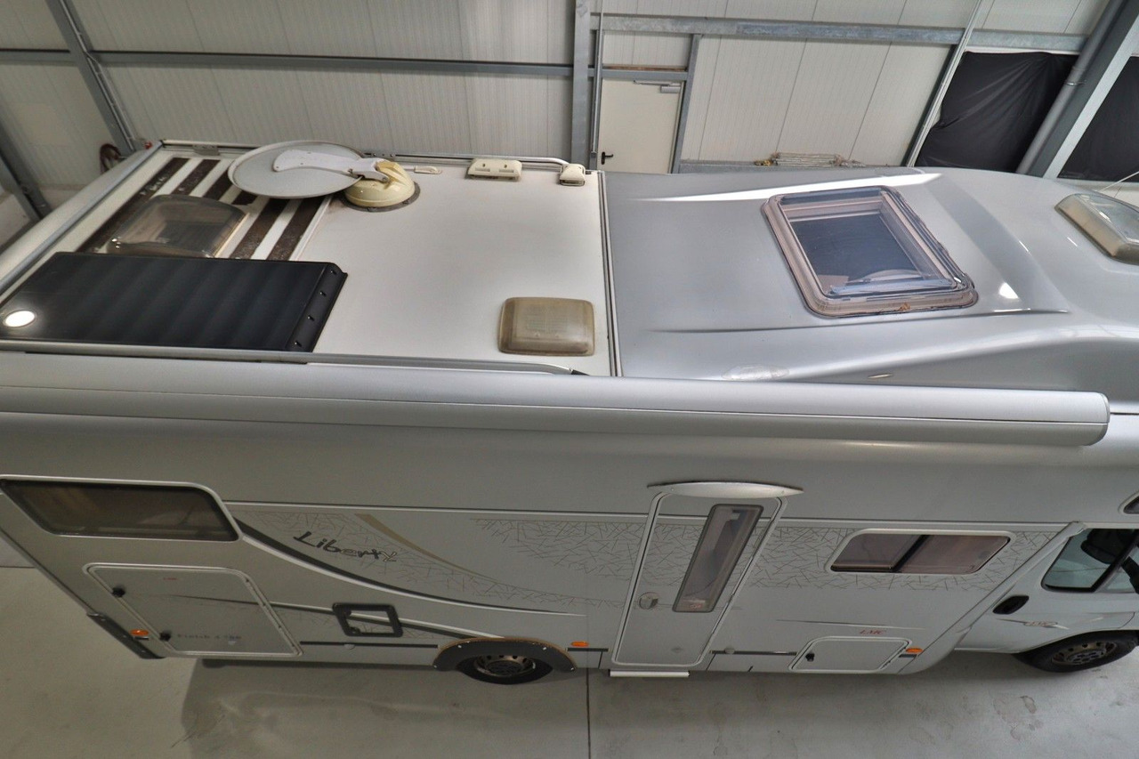 LMC Liberty A 700 G/ Festbett/Garage/6 Schlafplätze - Autocaravana capucine: foto 4 LMC Liberty A 700 G/ Festbett/Garage/6 Schlafplätze - Autocaravana capucine: foto 4
