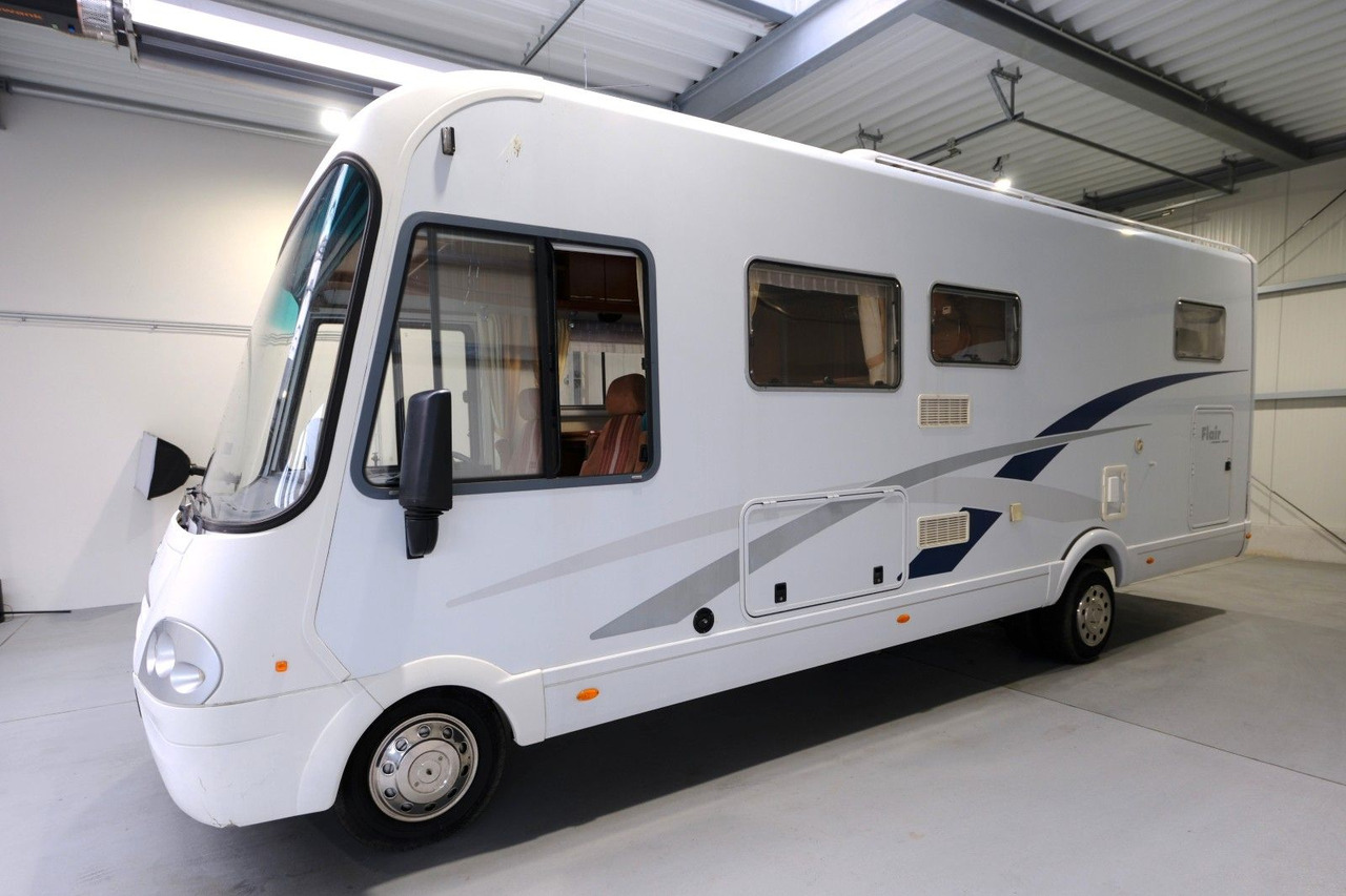 Niesmann + Bischoff Flair I 8000 EB / Automatik / Einzelbetten / TOP - Autocaravana integral: foto 2 Niesmann + Bischoff Flair I 8000 EB / Automatik / Einzelbetten / TOP - Autocaravana integral: foto 2