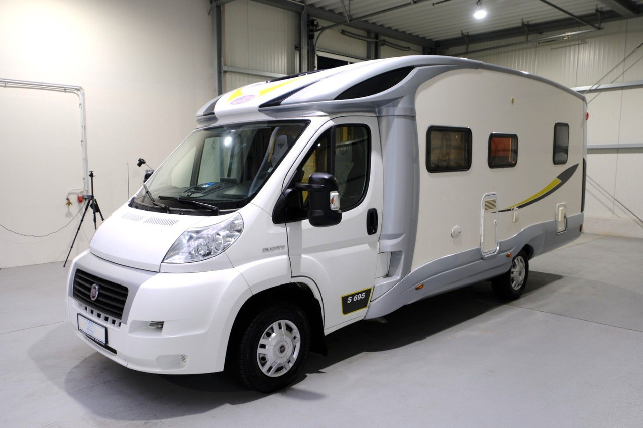 P.L.A. S 695 / Festbett / Klimaanlage / Finanzierung - Autocaravana perfilada: foto 2 P.L.A. S 695 / Festbett / Klimaanlage / Finanzierung - Autocaravana perfilada: foto 2