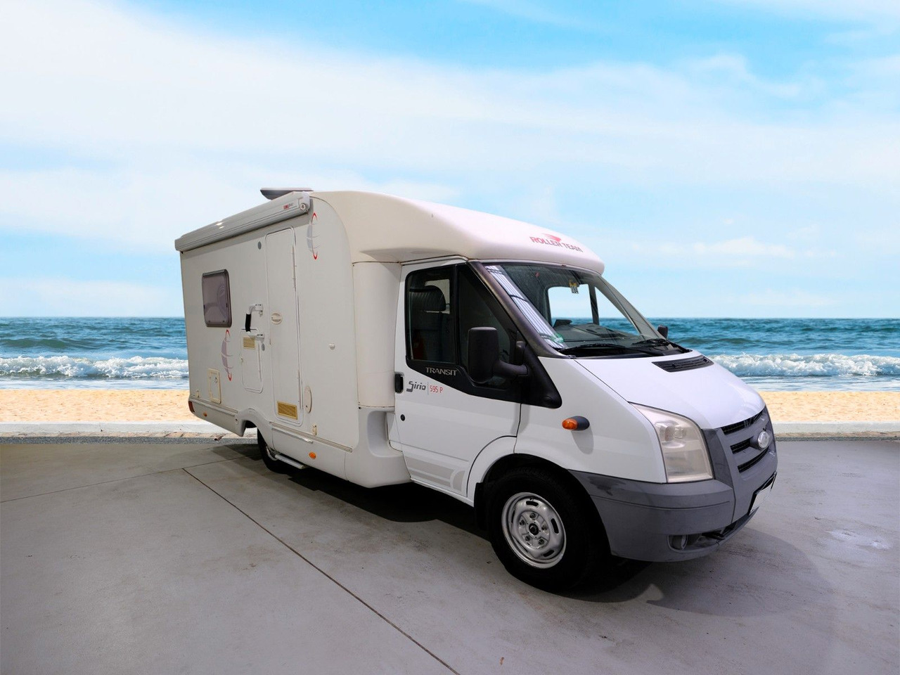 Roller Team Sirio 595 P/Festbett/Solar/Klima/Markise Roller Team Sirio 595 P/Festbett/Solar/Klima/Markise - Autocaravana perfilada: foto 2 Roller Team Sirio 595 P/Festbett/Solar/Klima/Markise Roller Team Sirio 595 P/Festbett/Solar/Klima/Markise - Autocaravana perfilada: foto 2