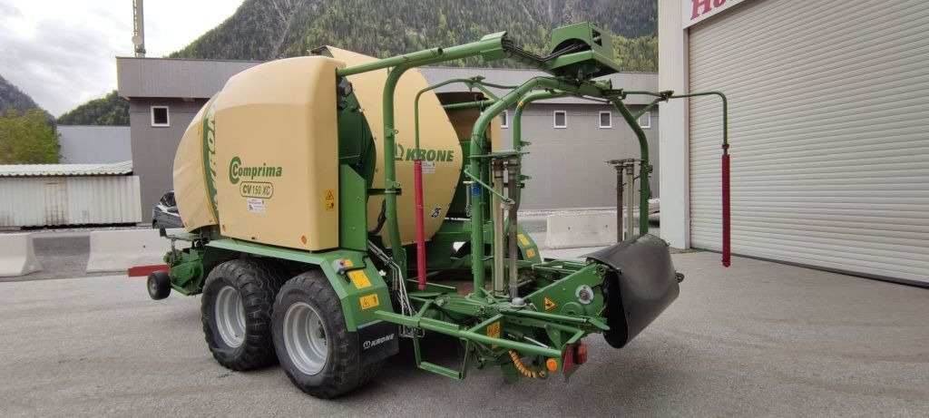 Krone Comprima CV 150 XC (15845) - Enfardadeira de fardos redondos: foto 4 Krone Comprima CV 150 XC (15845) - Enfardadeira de fardos redondos: foto 4