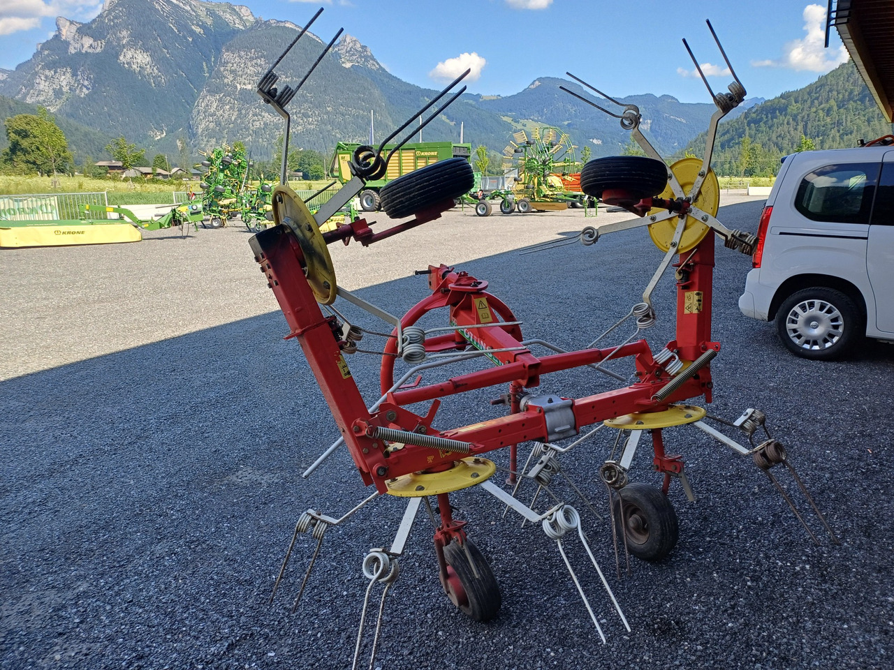 Pöttinger Hit 44 N (23952) - Ancinho enleirador: foto 3 Pöttinger Hit 44 N (23952) - Ancinho enleirador: foto 3