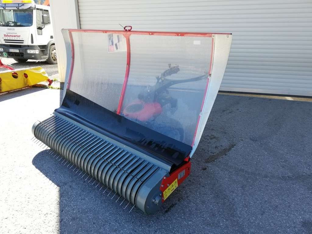 Waldhofer Heupflug zu Aebi Motormäher (22000) - Máquina para produção de feno: foto 2 Waldhofer Heupflug zu Aebi Motormäher (22000) - Máquina para produção de feno: foto 2