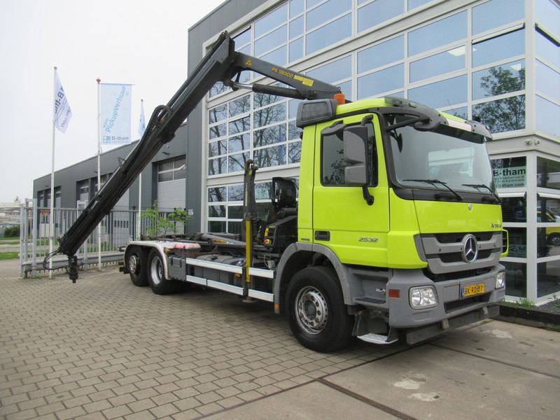 Mercedes-Benz Actros 2532 LTNLA 6X2 Hooklift + Crane, Haak - Kraan - Camião polibenne, Camião grua: foto 3 Mercedes-Benz Actros 2532 LTNLA 6X2 Hooklift + Crane, Haak - Kraan - Camião polibenne, Camião grua: foto 3