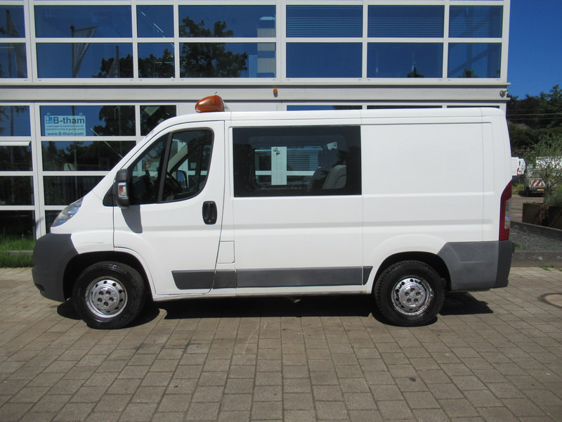 Peugeot Boxer 330 2.2 HDI 96KW L1H P+ DOKA Dubbelcabine AIRCO - Furgão compacto, Carrinha cabine dupla: foto 2 Peugeot Boxer 330 2.2 HDI 96KW L1H P+ DOKA Dubbelcabine AIRCO - Furgão compacto, Carrinha cabine dupla: foto 2