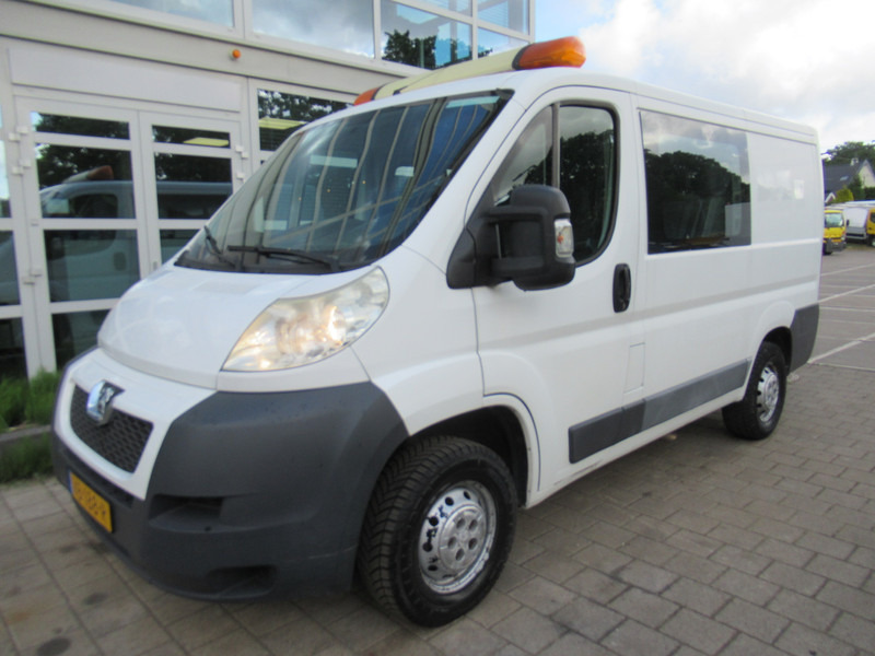 Peugeot Boxer 330 2.2 HDI L1H1 P+ Dubbelcabine DOKA airco - Furgão compacto, Carrinha cabine dupla: foto 3 Peugeot Boxer 330 2.2 HDI L1H1 P+ Dubbelcabine DOKA airco - Furgão compacto, Carrinha cabine dupla: foto 3