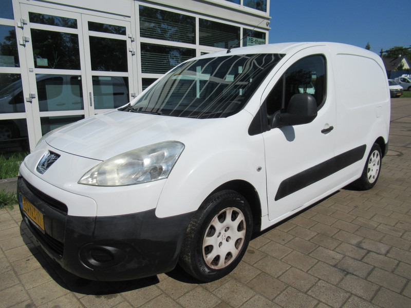 Peugeot Partner 122 1.6 HDI L1XT Pro+ AIRCO 3-Zitpl./Seats - Furgão compacto: foto 3 Peugeot Partner 122 1.6 HDI L1XT Pro+ AIRCO 3-Zitpl./Seats - Furgão compacto: foto 3