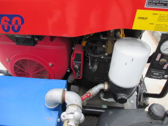 Máquina de limpeza Rotair / Flirok MOBIELE ZAND Straal unit Graffiti Cleaner: foto 13 Máquina de limpeza Rotair / Flirok MOBIELE ZAND Straal unit Graffiti Cleaner: foto 13