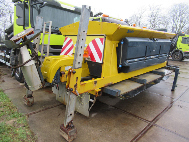 Schmidt NIDO STRATOS B40-36 PALN450 4M3 + 2.200L Salzstreuer Salt Spreader - Camião transportador de contêineres/ Caixa móvel: foto 2 Schmidt NIDO STRATOS B40-36 PALN450 4M3 + 2.200L Salzstreuer Salt Spreader - Camião transportador de contêineres/ Caixa móvel: foto 2