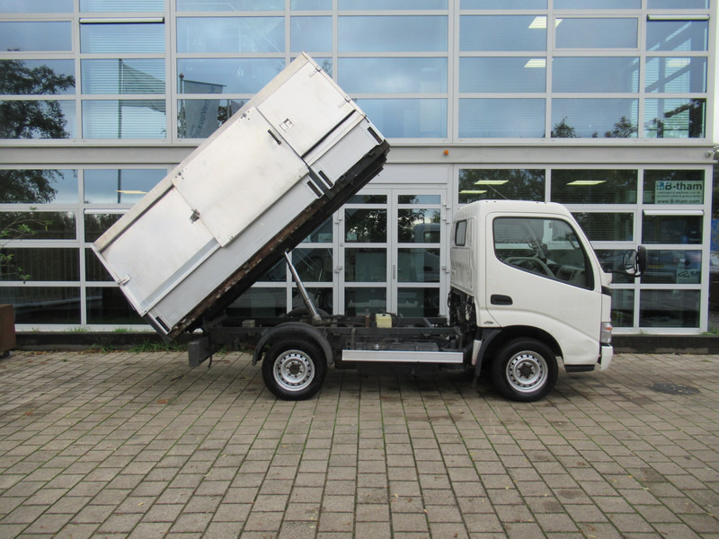 Toyota Dyna 100 3.0 D-4D 80KW Comfort Veegvuilkipper Tipper - Carrinha basculante: foto 4 Toyota Dyna 100 3.0 D-4D 80KW Comfort Veegvuilkipper Tipper - Carrinha basculante: foto 4