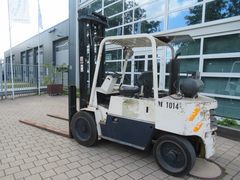 Yale GLP 080EEPAS 3.7T - Empilhadeira a gás: foto 3 Yale GLP 080EEPAS 3.7T - Empilhadeira a gás: foto 3