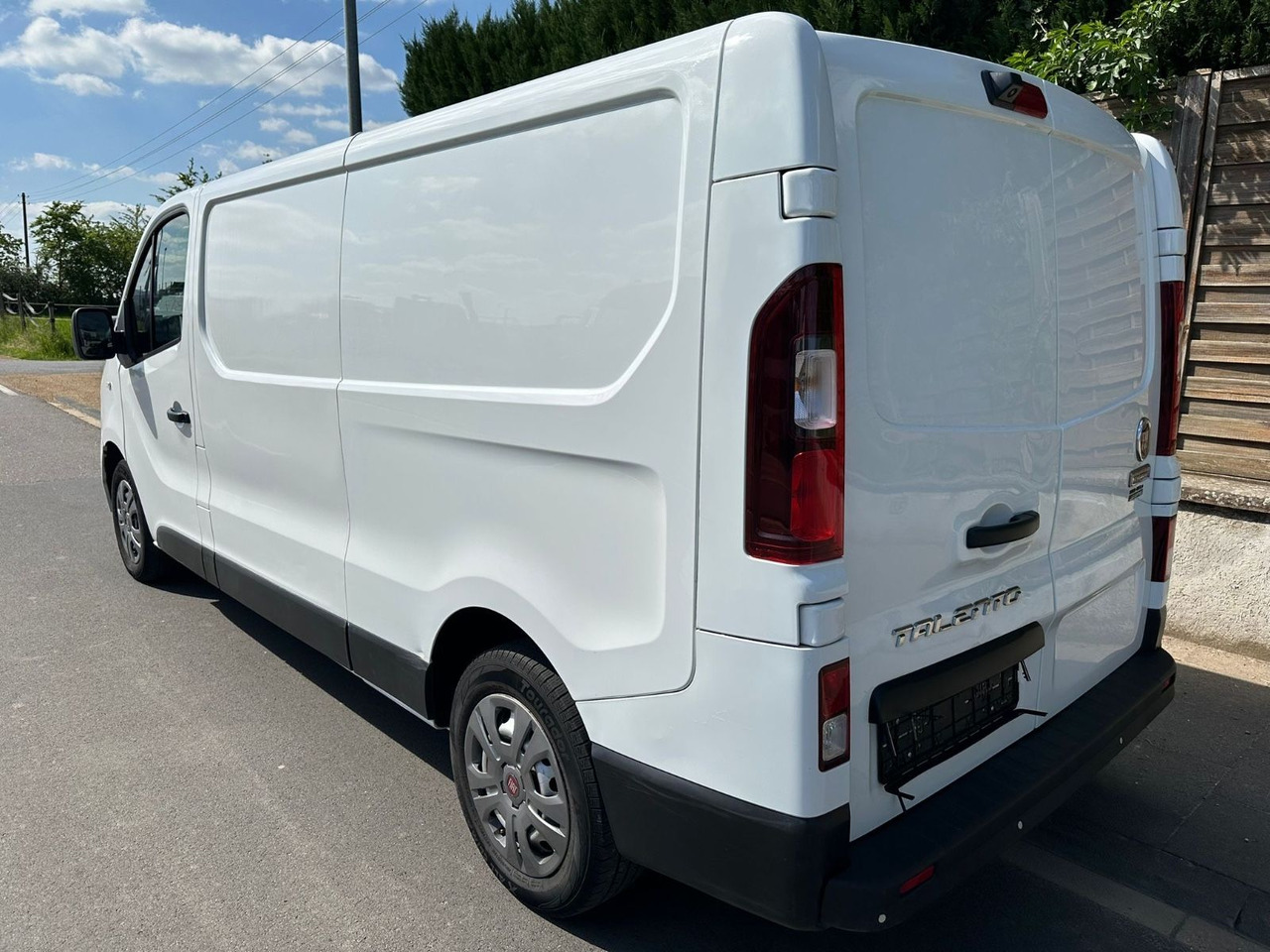 Fiat Talento 2.0 Ecojet L2H1*Kamera* Serviceneu*Klima - Furgão compacto: foto 5 Fiat Talento 2.0 Ecojet L2H1*Kamera* Serviceneu*Klima - Furgão compacto: foto 5