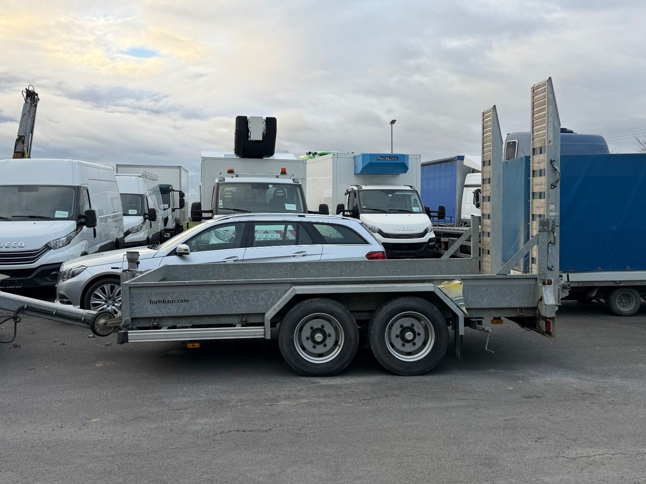 Humbaur Tandem-Tieflader HS 654020 TA-BS, Rampen, 4,9NL - Reboque baixa: foto 2 Humbaur Tandem-Tieflader HS 654020 TA-BS, Rampen, 4,9NL - Reboque baixa: foto 2