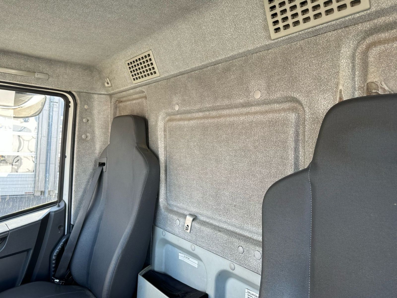 Caminhão com plataforma aérea Iveco EuroCargo 120E18 + COMET 151TAL*Steiger: foto 13