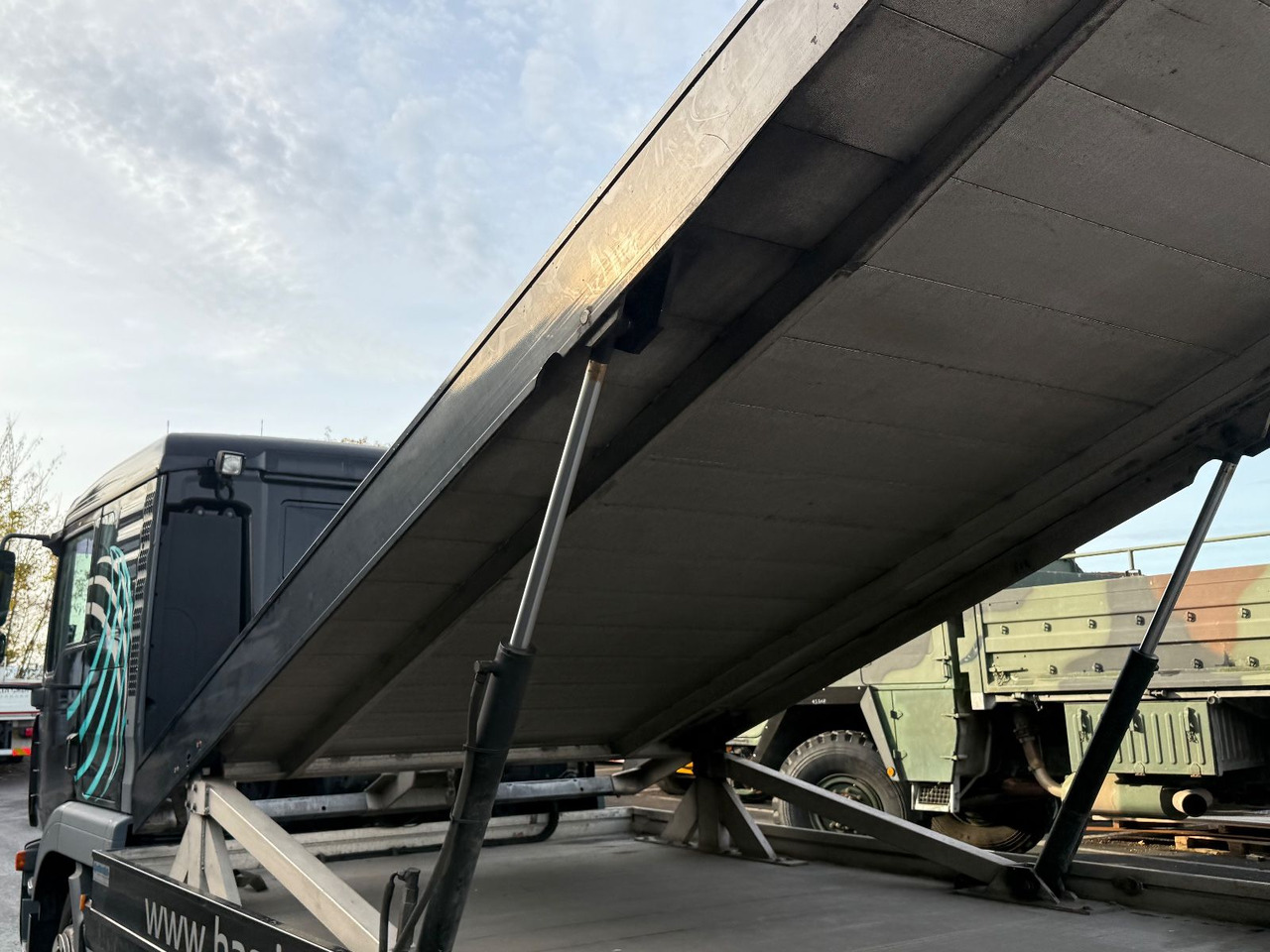 MAN TGL 8.210 Moetefindt, Doppelstock, Winde, Klima - Camião transporte de veículos: foto 5 MAN TGL 8.210 Moetefindt, Doppelstock, Winde, Klima - Camião transporte de veículos: foto 5