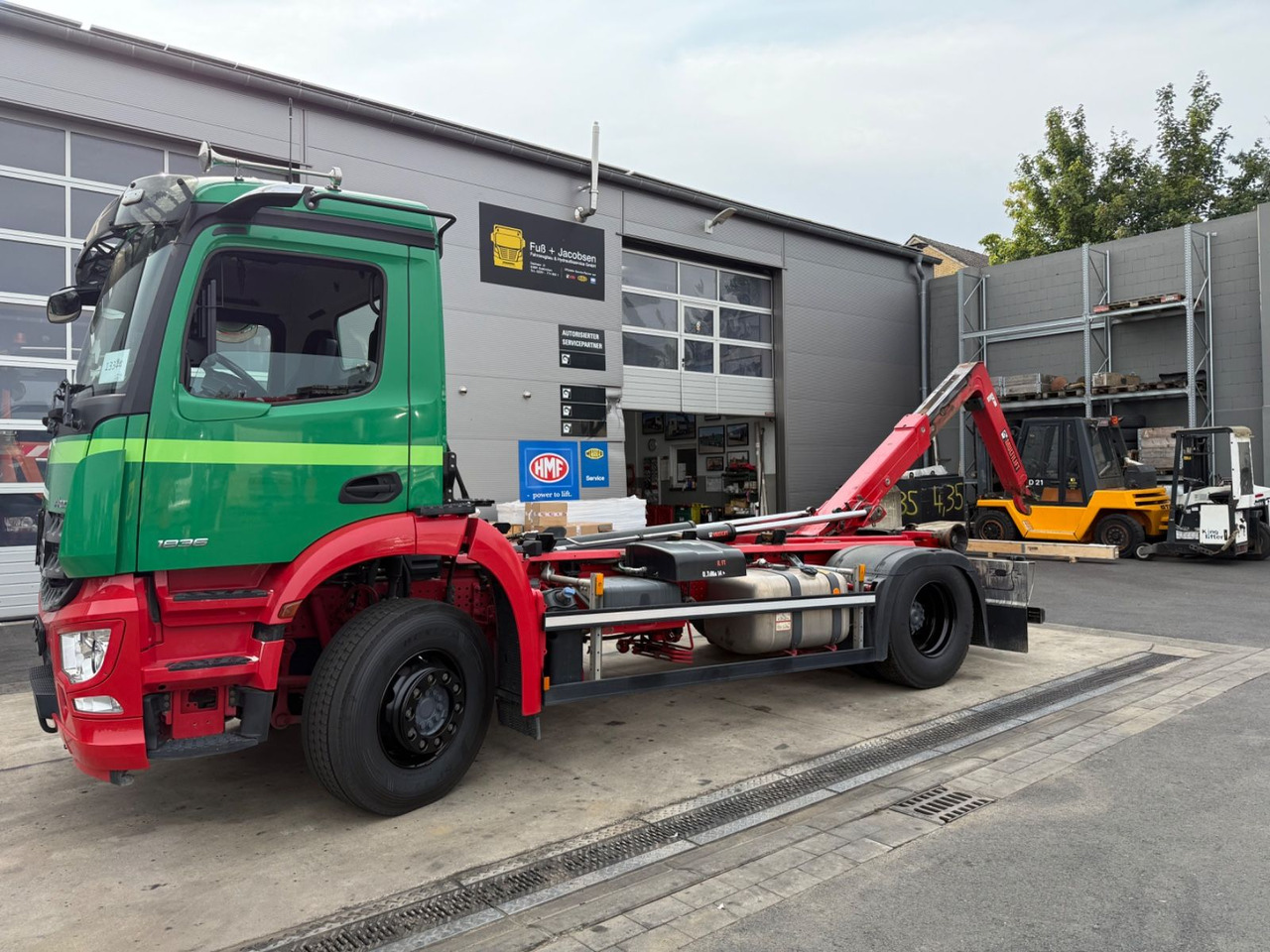 Mercedes-Benz Arocs 1836/10,7L/Hiab Ultima 14S/4x2/Autom./Top - Camião polibenne: foto 3 Mercedes-Benz Arocs 1836/10,7L/Hiab Ultima 14S/4x2/Autom./Top - Camião polibenne: foto 3