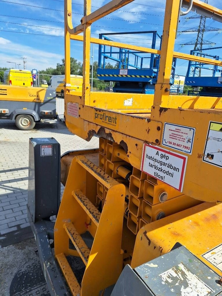 Haulotte Compact 12 DX - Plataforma de Tijera/ Plataforma de tesoura: foto 4 Haulotte Compact 12 DX - Plataforma de Tijera/ Plataforma de tesoura: foto 4