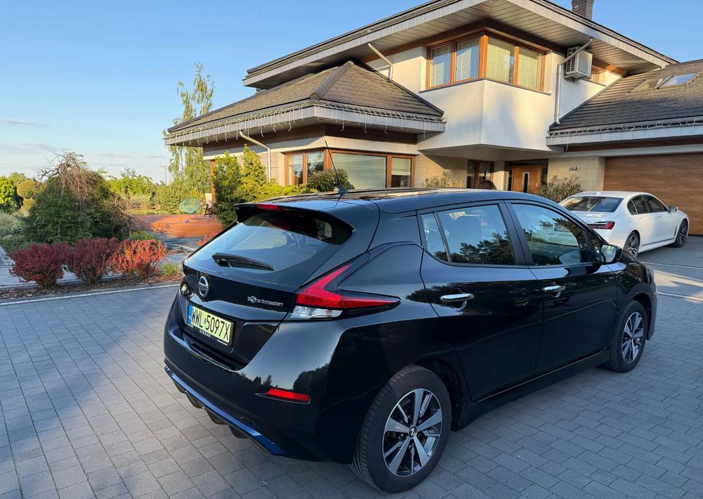 Nissan Leaf 40kWh Acenta - Automóvel: foto 4 Nissan Leaf 40kWh Acenta - Automóvel: foto 4