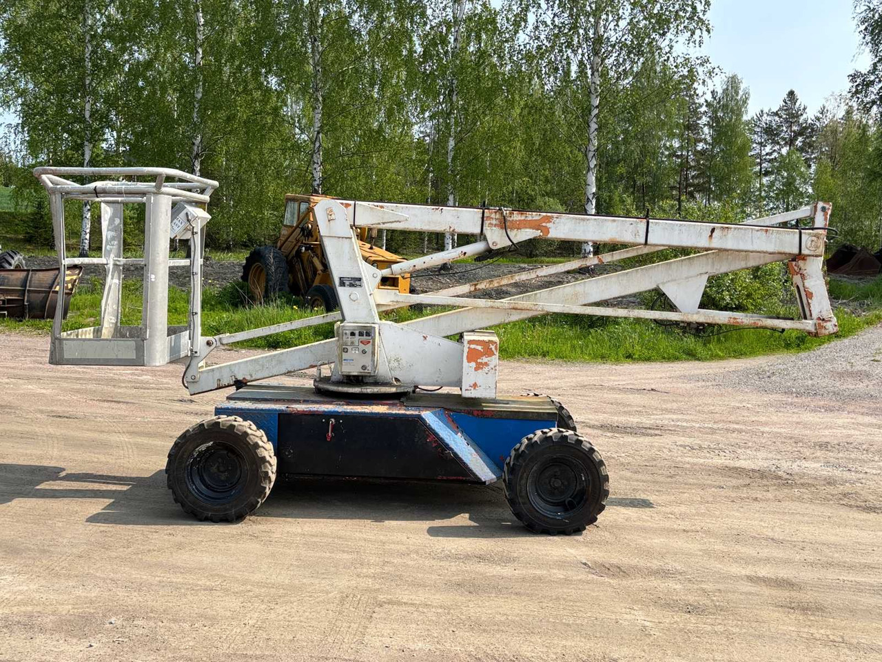 Boom lift Maltech Sky High ST - Plataforma articulada: foto 4 Boom lift Maltech Sky High ST - Plataforma articulada: foto 4