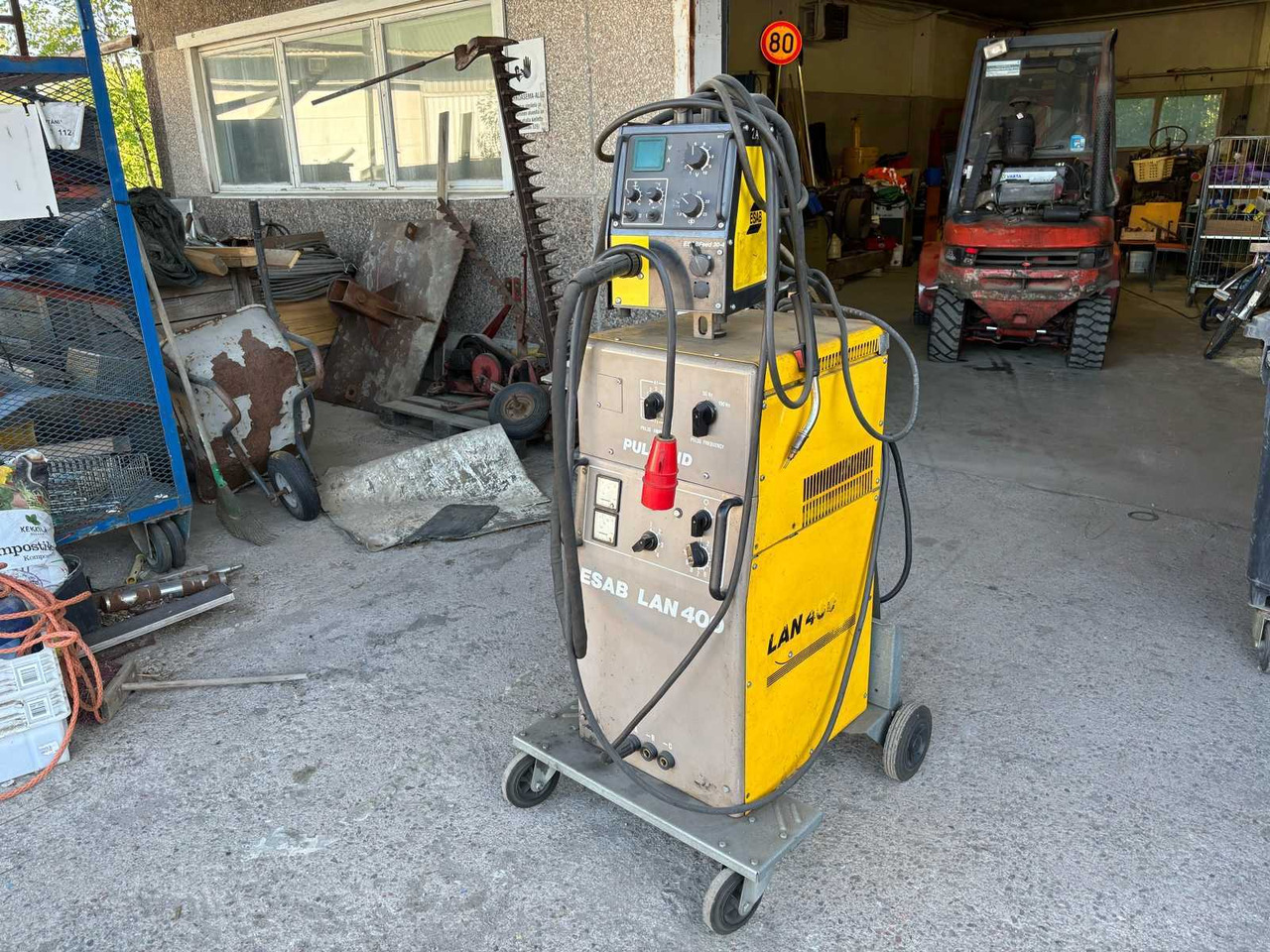 ESAB LAN 400 welding machine - Equipamento para soldagem: foto 1 ESAB LAN 400 welding machine - Equipamento para soldagem: foto 1