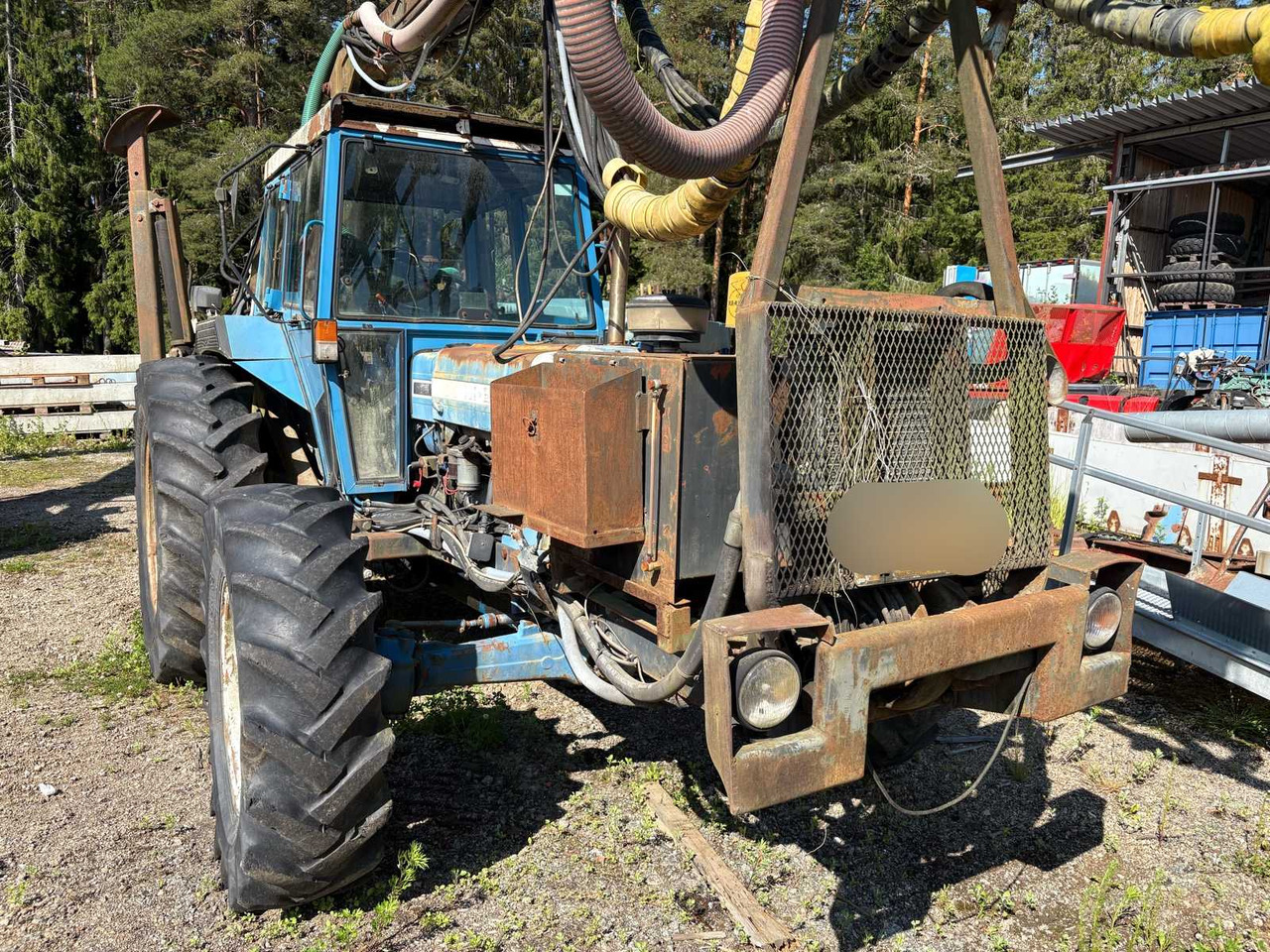Rock drill Doofor DF530S and Tractor Ford New Holland 5610 - Máquina de perfuração: foto 3 Rock drill Doofor DF530S and Tractor Ford New Holland 5610 - Máquina de perfuração: foto 3