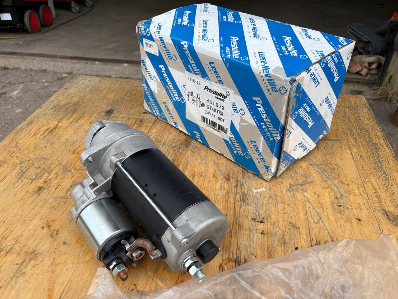 Starter motor Prestolite - Motor de arranque por Máquina de construção: foto 2 Starter motor Prestolite - Motor de arranque por Máquina de construção: foto 2