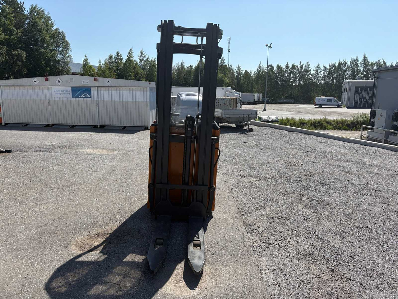 Support Wheel Forklift Still SV 1600 TTFYS - Stacker: foto 2 Support Wheel Forklift Still SV 1600 TTFYS - Stacker: foto 2