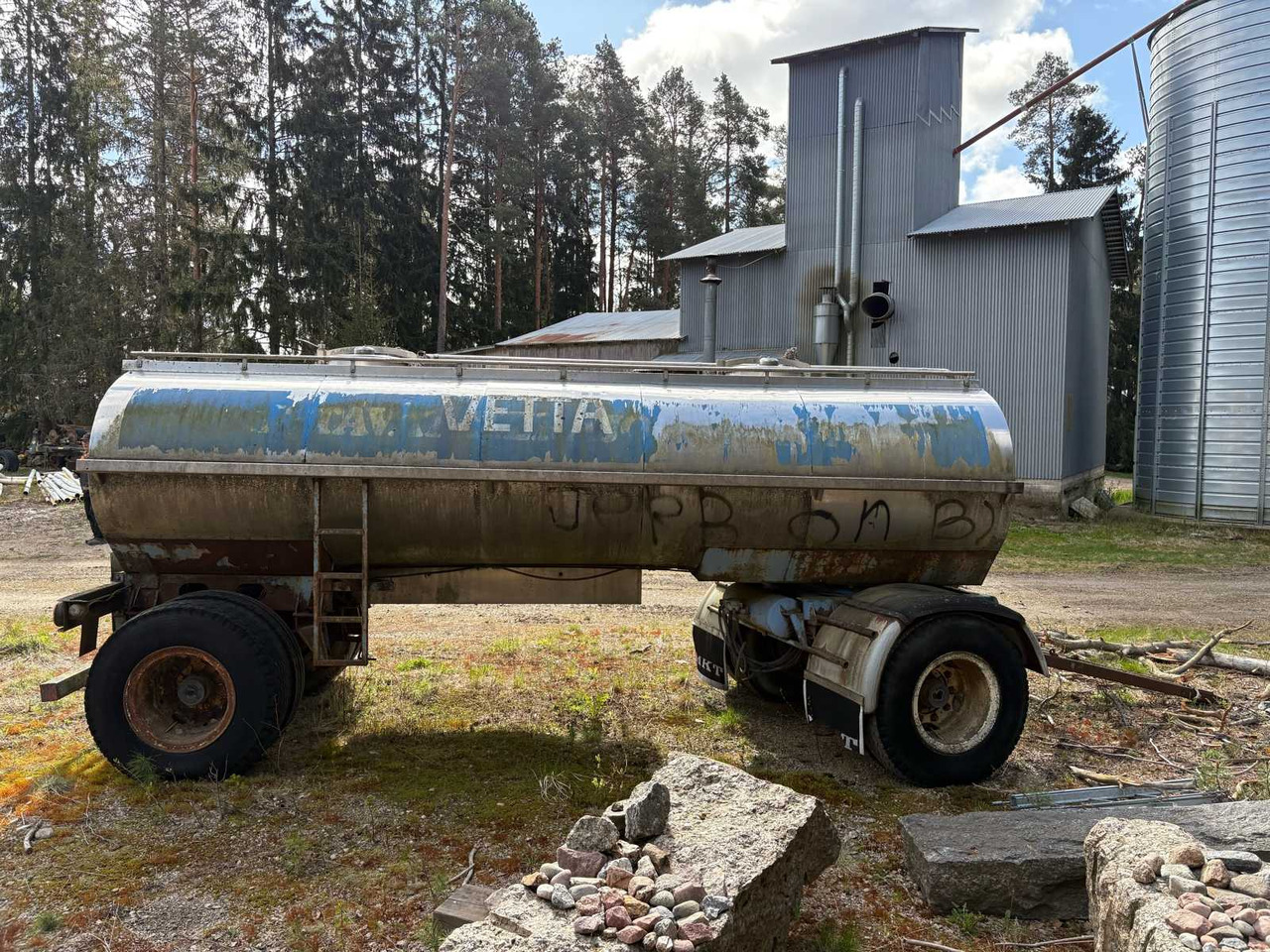 Tank trailer 10000L - Reboque tanque: foto 4 Tank trailer 10000L - Reboque tanque: foto 4