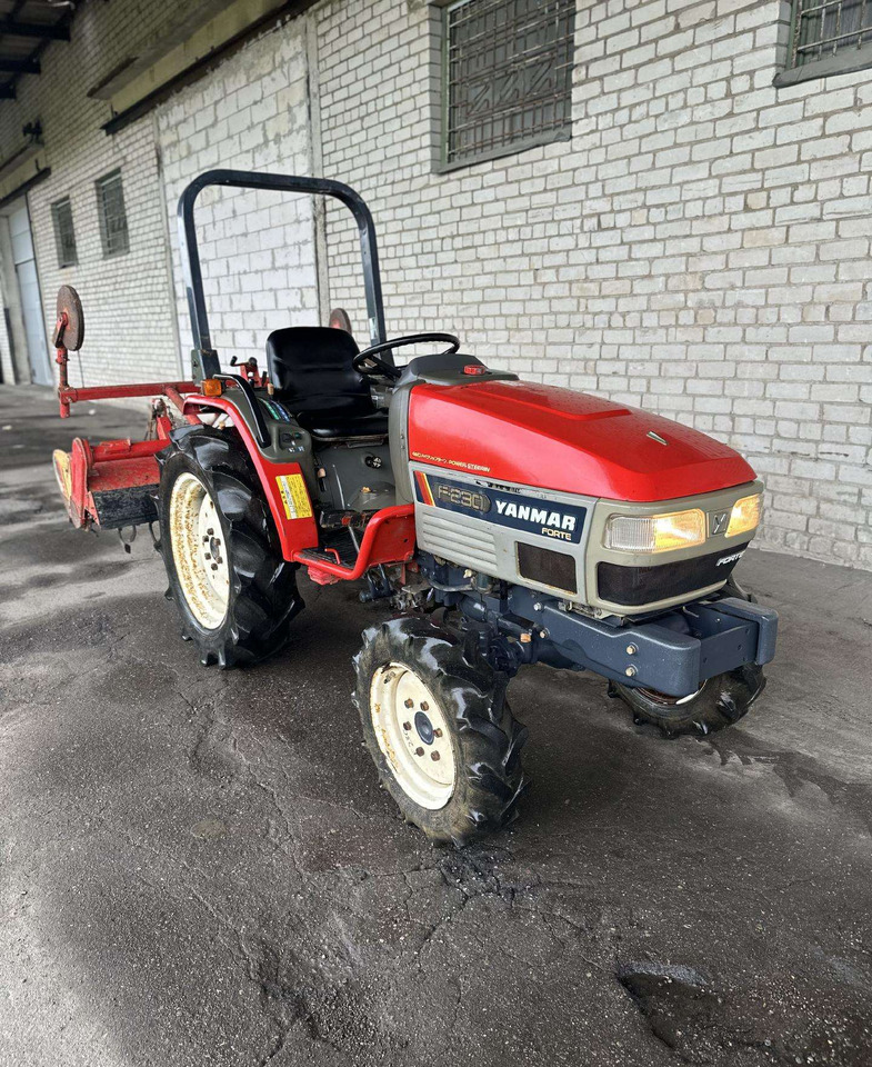 Yanmar F230 - Trator: foto 2 Yanmar F230 - Trator: foto 2