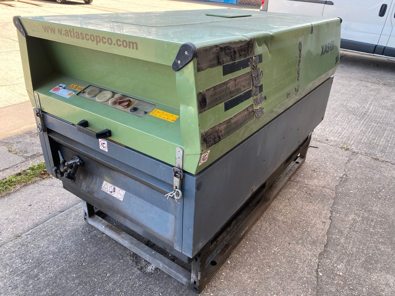 Atlas Copco Air Kompressor XAS67 G6,5 - Compressor de ar: foto 2 Atlas Copco Air Kompressor XAS67 G6,5 - Compressor de ar: foto 2