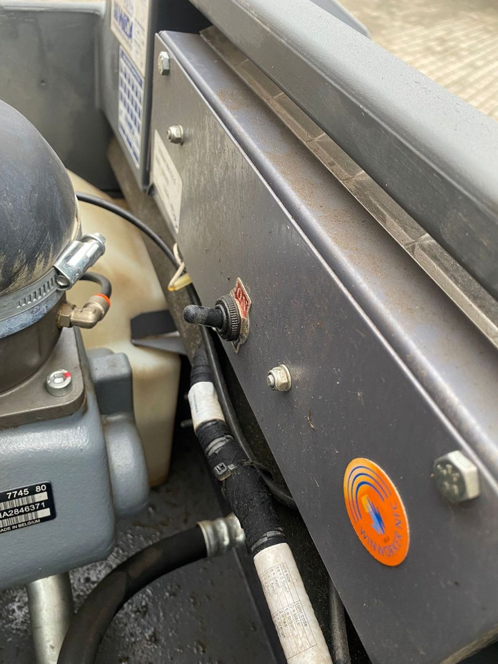 Atlas Copco XAS38, Baujahr 2023 Kompressor 7 Bar - Compressor de ar: foto 4 Atlas Copco XAS38, Baujahr 2023 Kompressor 7 Bar - Compressor de ar: foto 4