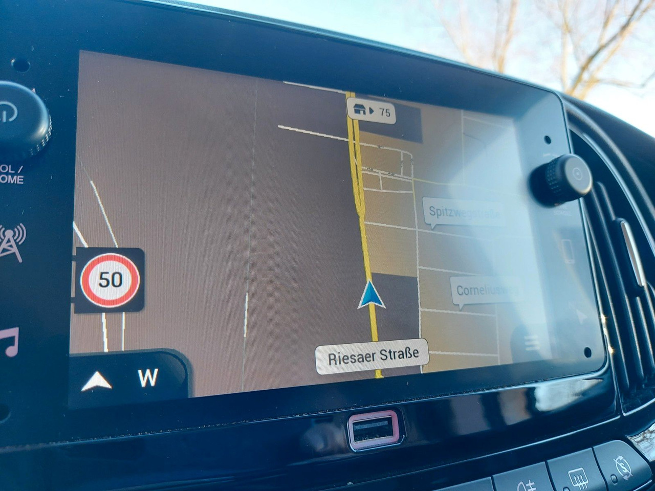 Fiat Doblo Doblò SX Kasten KLIMA DAB KAMERA NAVI - Furgão de passageiros: foto 4 Fiat Doblo Doblò SX Kasten KLIMA DAB KAMERA NAVI - Furgão de passageiros: foto 4