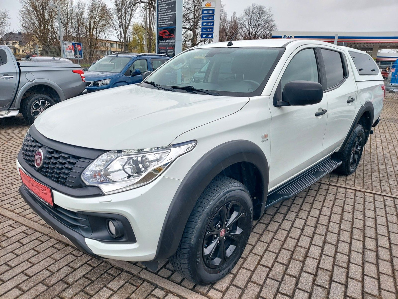 Fiat Fullback Double Cab Cross Plus 4x4 Leder DAB Nav - Automóvel: foto 3 Fiat Fullback Double Cab Cross Plus 4x4 Leder DAB Nav - Automóvel: foto 3