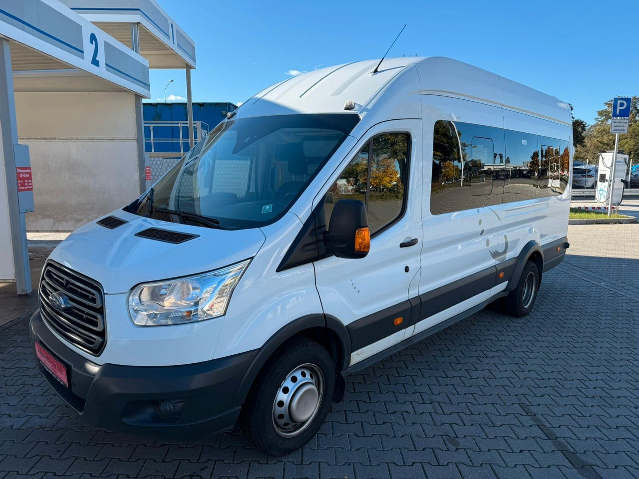 Ford Transit Bus 460 L4 Trend 17 Sitze Klima Tempom. - Furgão de passageiros: foto 4 Ford Transit Bus 460 L4 Trend 17 Sitze Klima Tempom. - Furgão de passageiros: foto 4