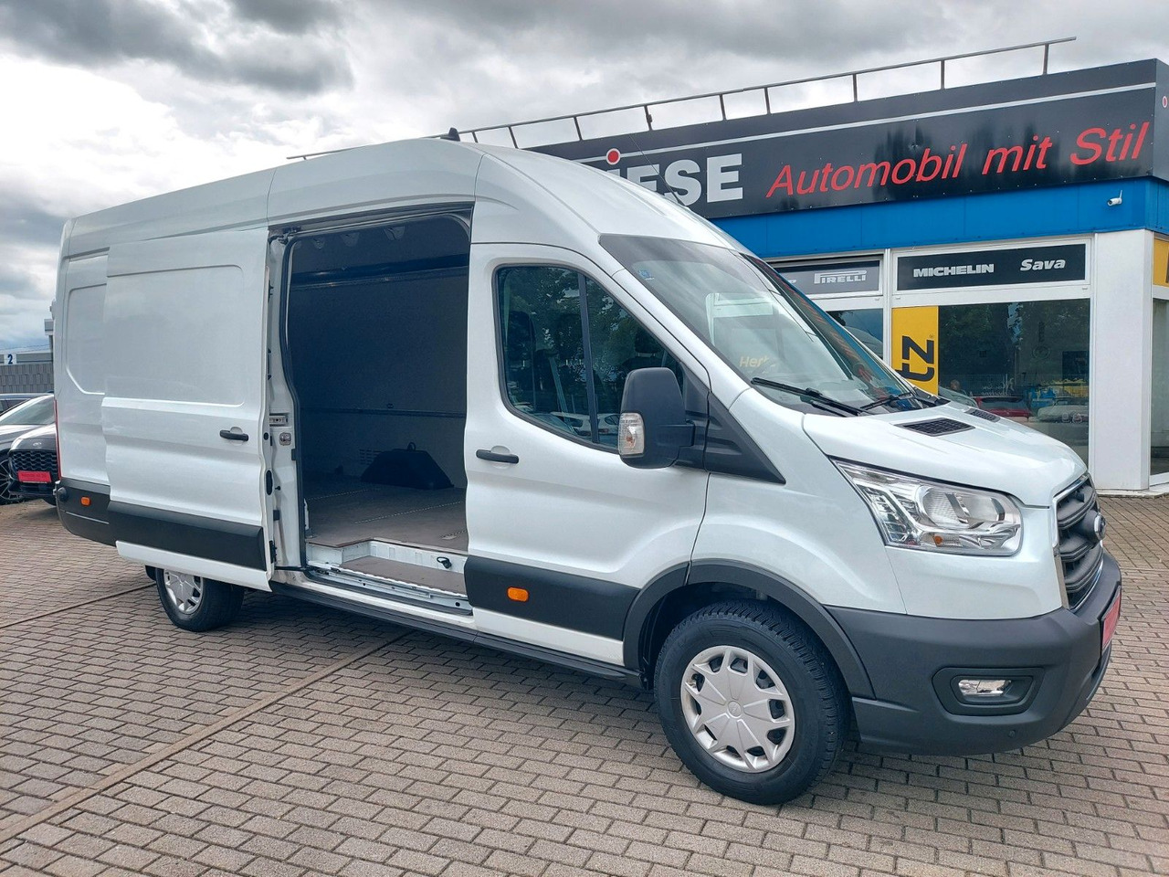 Ford Transit Kasten 350 L4 lang hoch Klima Cam DAB - Furgão de passageiros: foto 1 Ford Transit Kasten 350 L4 lang hoch Klima Cam DAB - Furgão de passageiros: foto 1