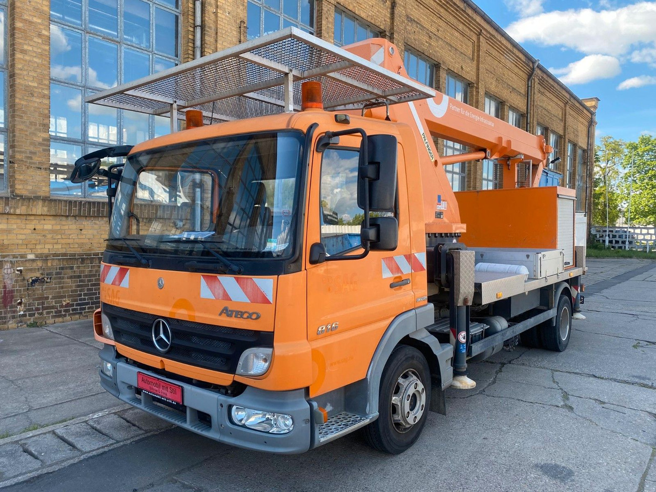 Mercedes-Benz ATEGO WUMAG ELEVANT WT230 23m TÜV - Caminhão com plataforma aérea: foto 1 Mercedes-Benz ATEGO WUMAG ELEVANT WT230 23m TÜV - Caminhão com plataforma aérea: foto 1