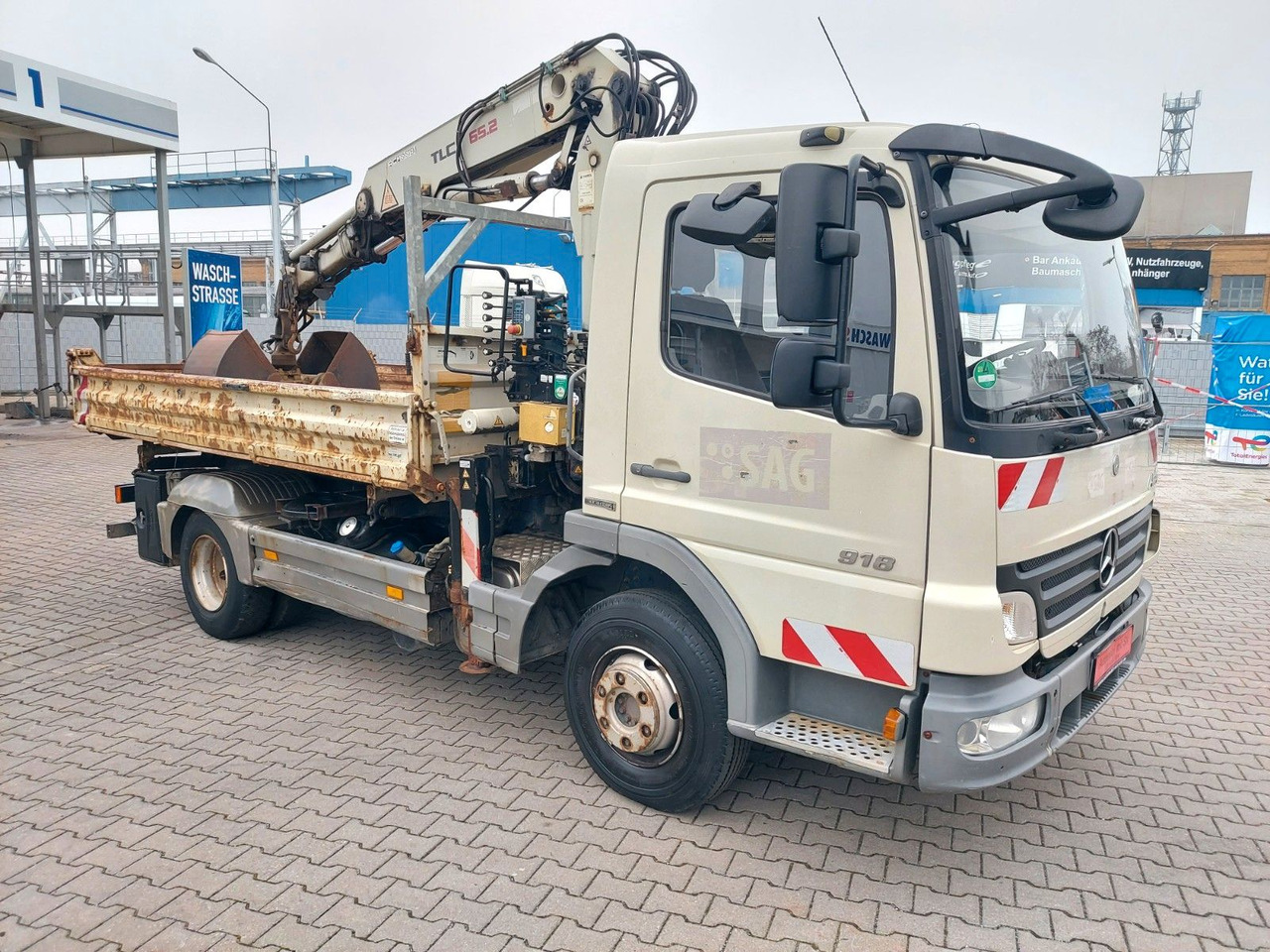 Mercedes-Benz Atego 2 4-Zyl. 4x2 918 TEREX KRAN 3-Seiten Kipp Mercedes-Benz Atego 2 4-Zyl. 4x2 918 TEREX KRAN 3-Seiten Kipp - Camião basculante, Camião grua: foto 4 Mercedes-Benz Atego 2 4-Zyl. 4x2 918 TEREX KRAN 3-Seiten Kipp Mercedes-Benz Atego 2 4-Zyl. 4x2 918 TEREX KRAN 3-Seiten Kipp - Camião basculante, Camião grua: foto 4